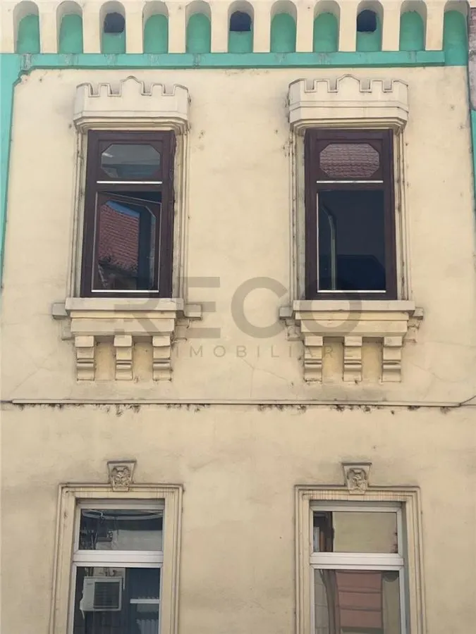 RECO Apartament ultracentral, loc de parcare privat inclus plus boxa - foto 1