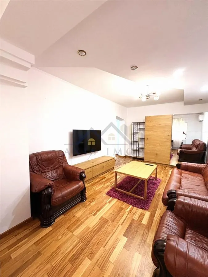 Apartament 3 camere conf 1 semidec zona N. Balcescu - foto 4