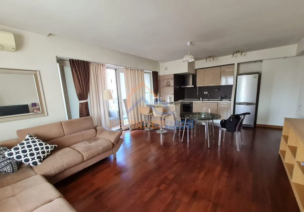 Apartament de vanzare cu 3 camere, Complex Rezidential In City - foto 1