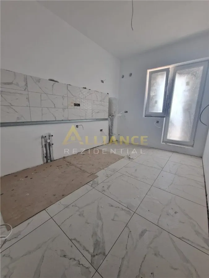 Young Residence 2 cam 64 mp la 10 min metrou - foto 13