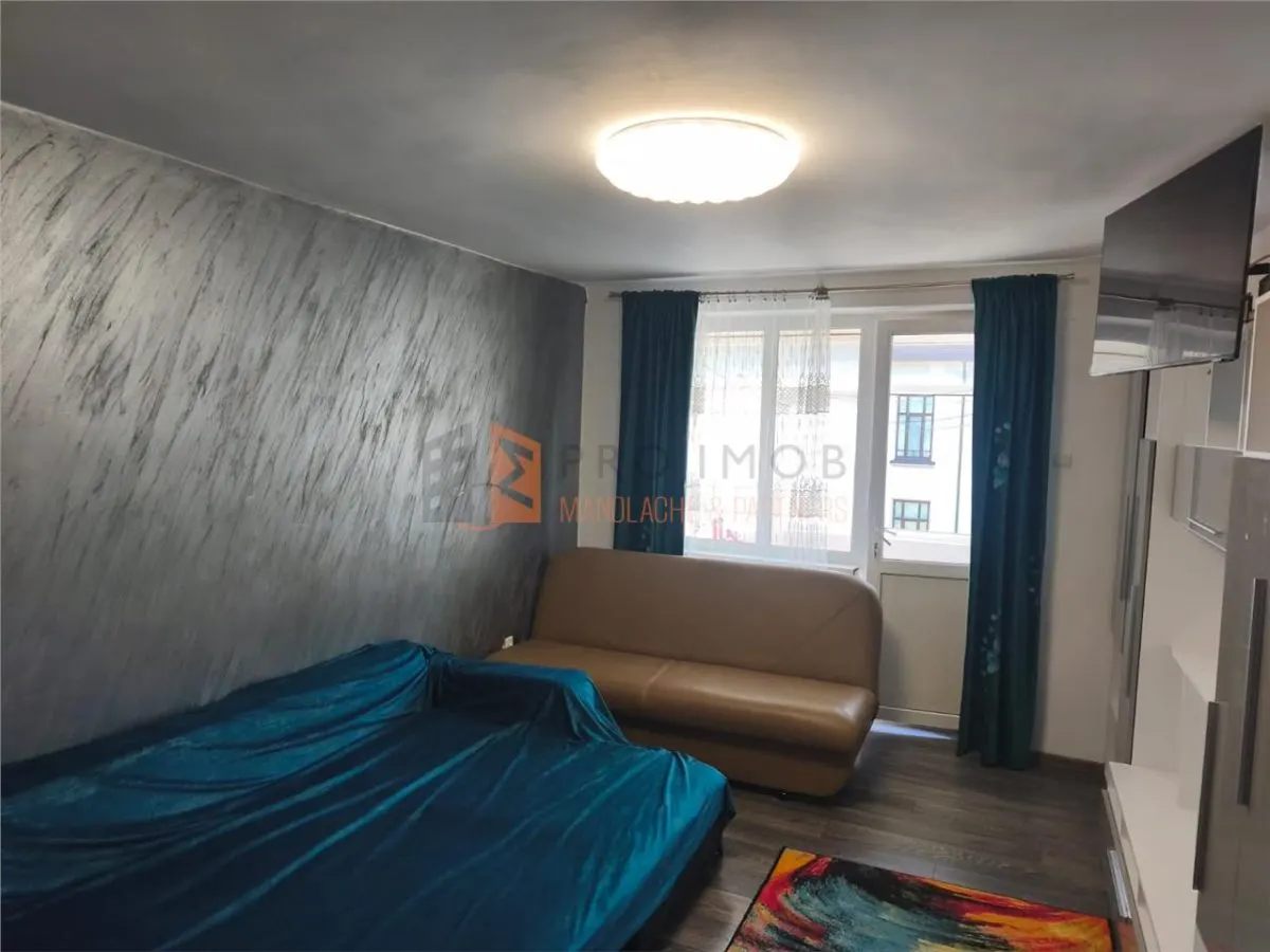 Apartament 2 camere cf 1 decomandat zona Crang - foto 4