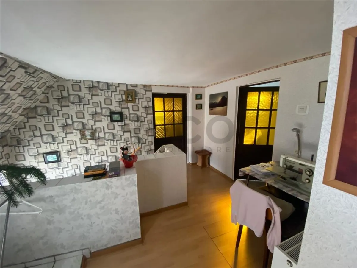 RECO Casa S+P+M cu spatiu comercial si garaj in Marghita - ideala pentru locuit si afacere - foto 12