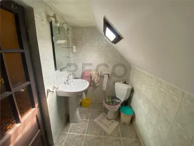 RECO Casa S+P+M cu spatiu comercial si garaj in Marghita - ideala pentru locuit si afacere - foto 7