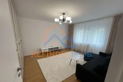 Apartament de vanzare cu 3 camere, 2 grupuri sanitare, zona Nerva Traian - Bucuresti