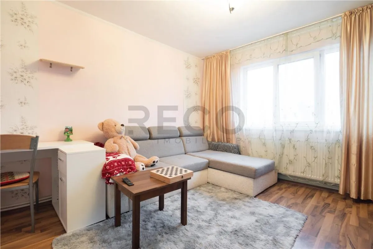 RECO, Apartament 2 camere, decomandat, Zona Rogerius - foto 1