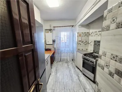 Apartament cu 4 camere de Inchiriat zona Palas Mall - foto 8