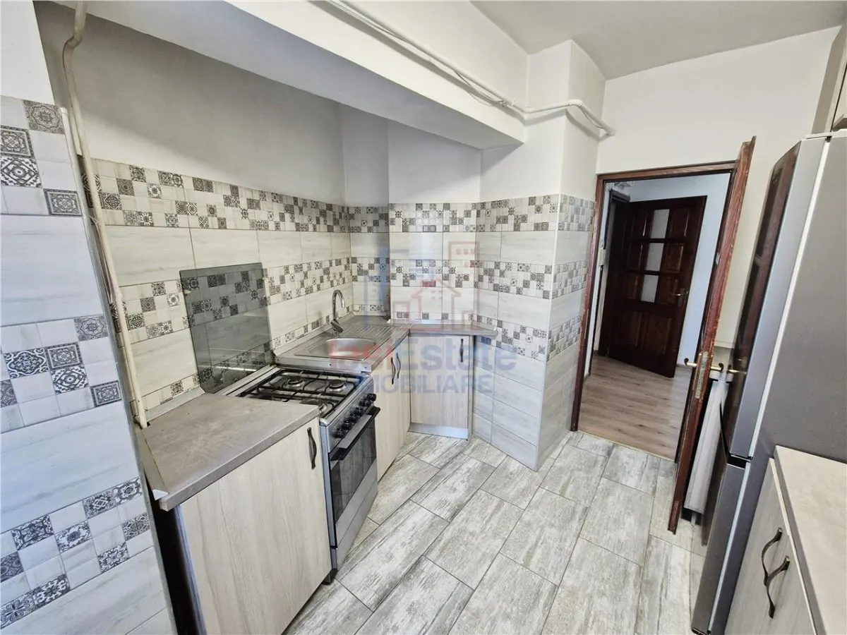 Apartament cu 4 camere de Inchiriat zona Palas Mall - foto 10