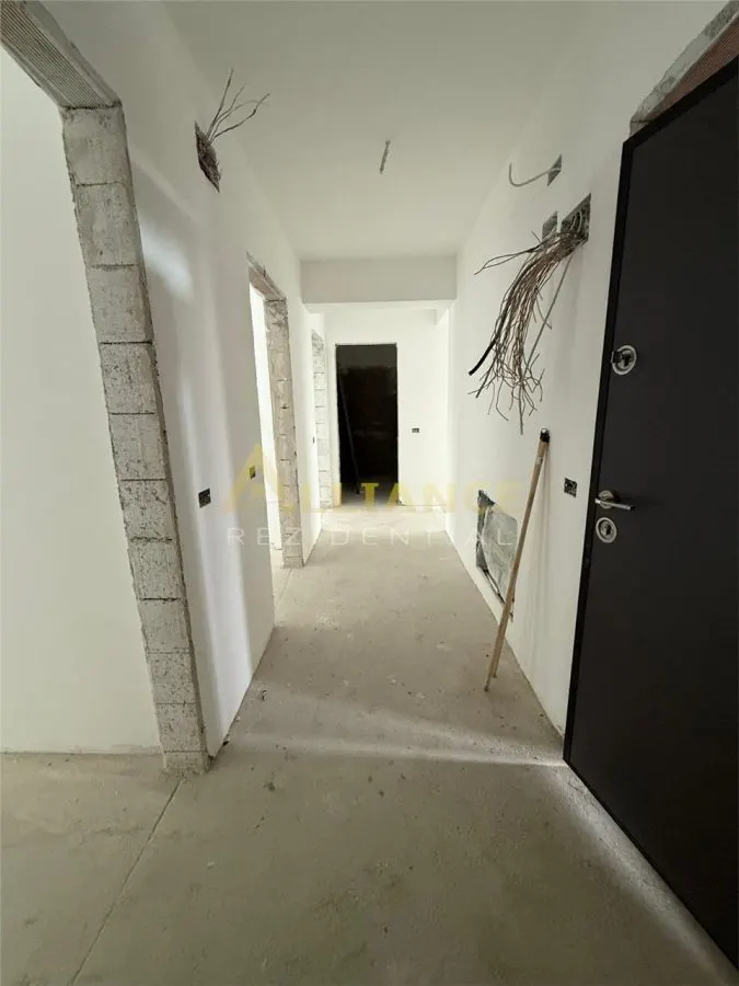 Sector 4 Postalionului Apartament 3 Camere - foto 4