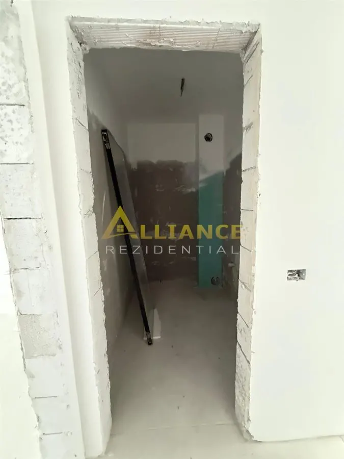 Sector 4 Postalionului Apartament 3 Camere - foto 5