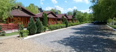 COMPLEX 5 CABANE DIN LEMN CU ACCES LA DUNARE + teren  in Podul Gornei, jud. CS - foto 3