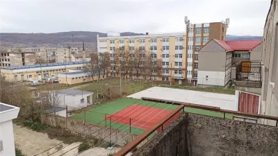 Apartament 2 Cam. Semidecomandate â€“ Moldova Noua/CS - foto 3