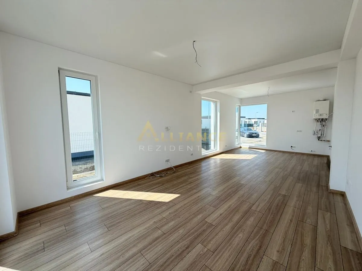 Casa individuala 3 camere 2 bai â€“ Comuna BerceniÂ | Teren 348MP - foto 4