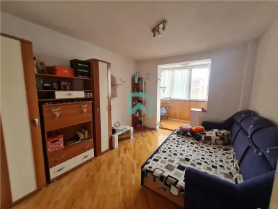 Apartament 3 camere Grivitei, intermediar, Brasov - Brasov