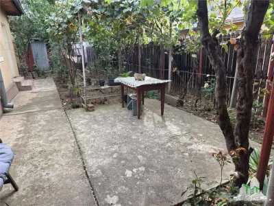 In exclusivitate Piata Veteranilor casa individuala  7 min de metrou - foto 6