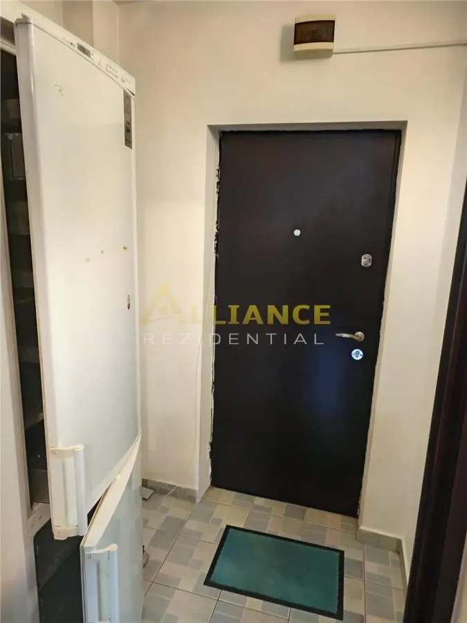 Garsoniera - Turnu Magurele - Mobilata si Utilata - Inchiriat 300 Euro - foto 2