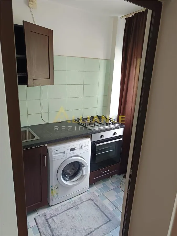 Garsoniera - Turnu Magurele - Mobilata si Utilata - Inchiriat 300 Euro - foto 3