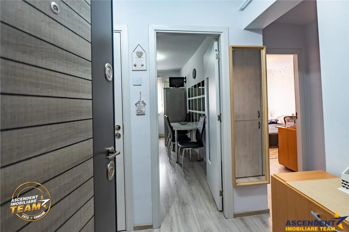 3D! Gata de mutat!Apartament 2 camere, decomandat,renovat,mobilat,utilat,Garii - foto 5