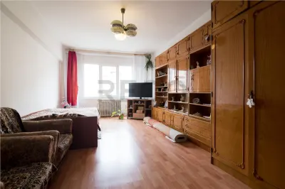 RECO Apartament 3 camere Rogerius â€“ luminos, dubla orientare - Oradea