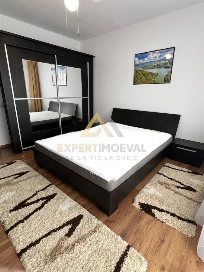 Apartament cu 2 camere de inchiriat- Centru Vechi - foto 3