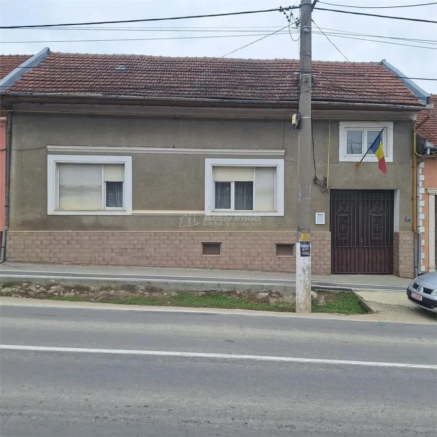 Bocsa Montana, Casa Solida + Gradina, Strada Principala - foto 1