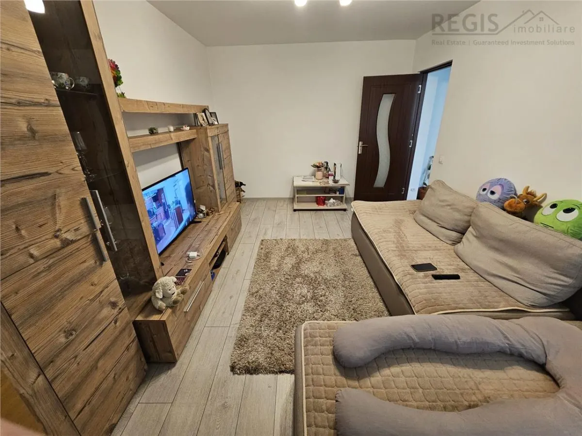 Apartament 2 camere decomandat, renovat, parter inalt â€“ zona Astra - foto 3