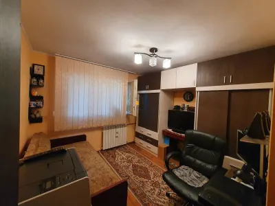 Apartament 3 camere zona Vest - foto 8