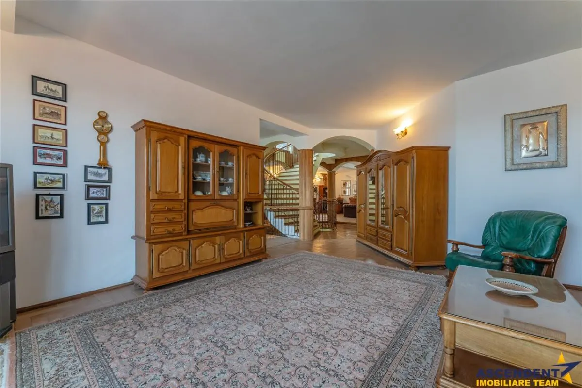 Castelariu:spectacol panoramic,locatie prestigioasa,Central, Brasov - foto 21