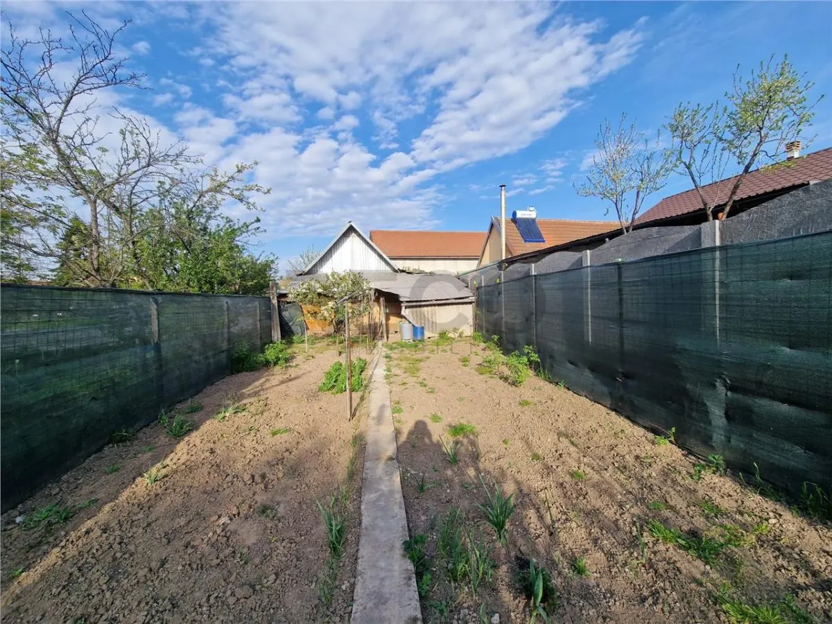 RECO Casa cu 2 camere+living, renovata complet, in Episcopia Bihor - foto 21