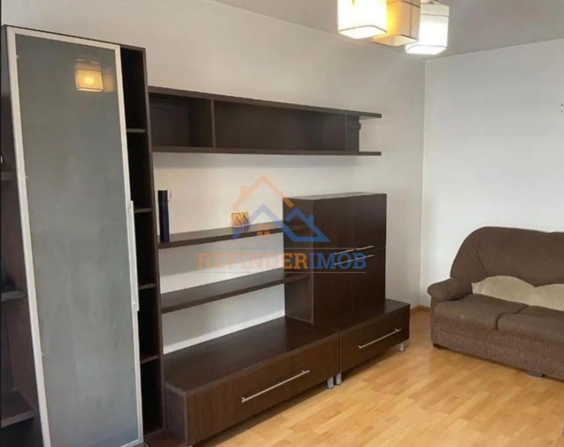 Apartament de vanzare cu 3 camere, zona Rahova - Margeanului - foto 1