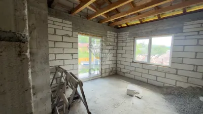 Casa P+1E la rosu de vanzare in Valea Doftanei | Teren 1000 mp | Trăisteni - foto 15