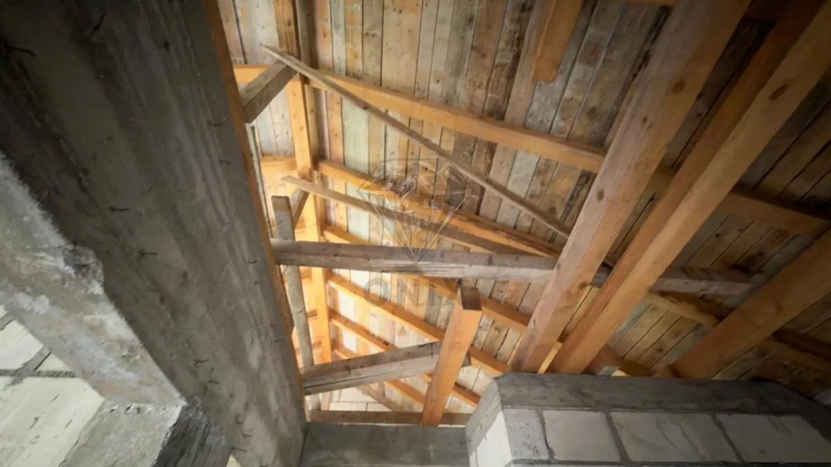 Casa P+1E la rosu de vanzare in Valea Doftanei | Teren 1000 mp | Trăisteni - foto 20