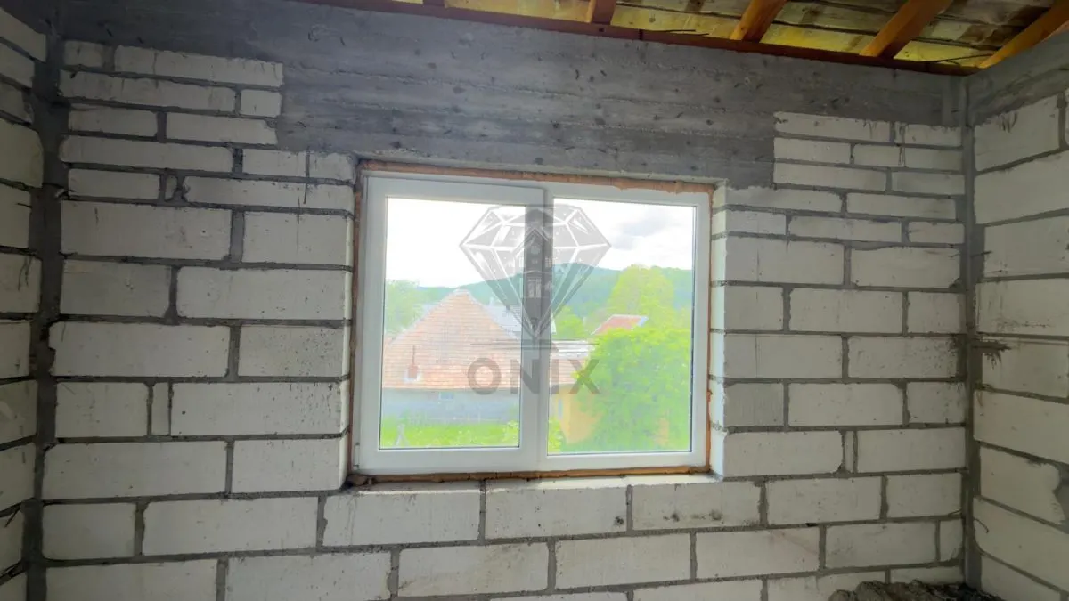 Casa P+1E la rosu de vanzare in Valea Doftanei | Teren 1000 mp | Trăisteni - foto 8