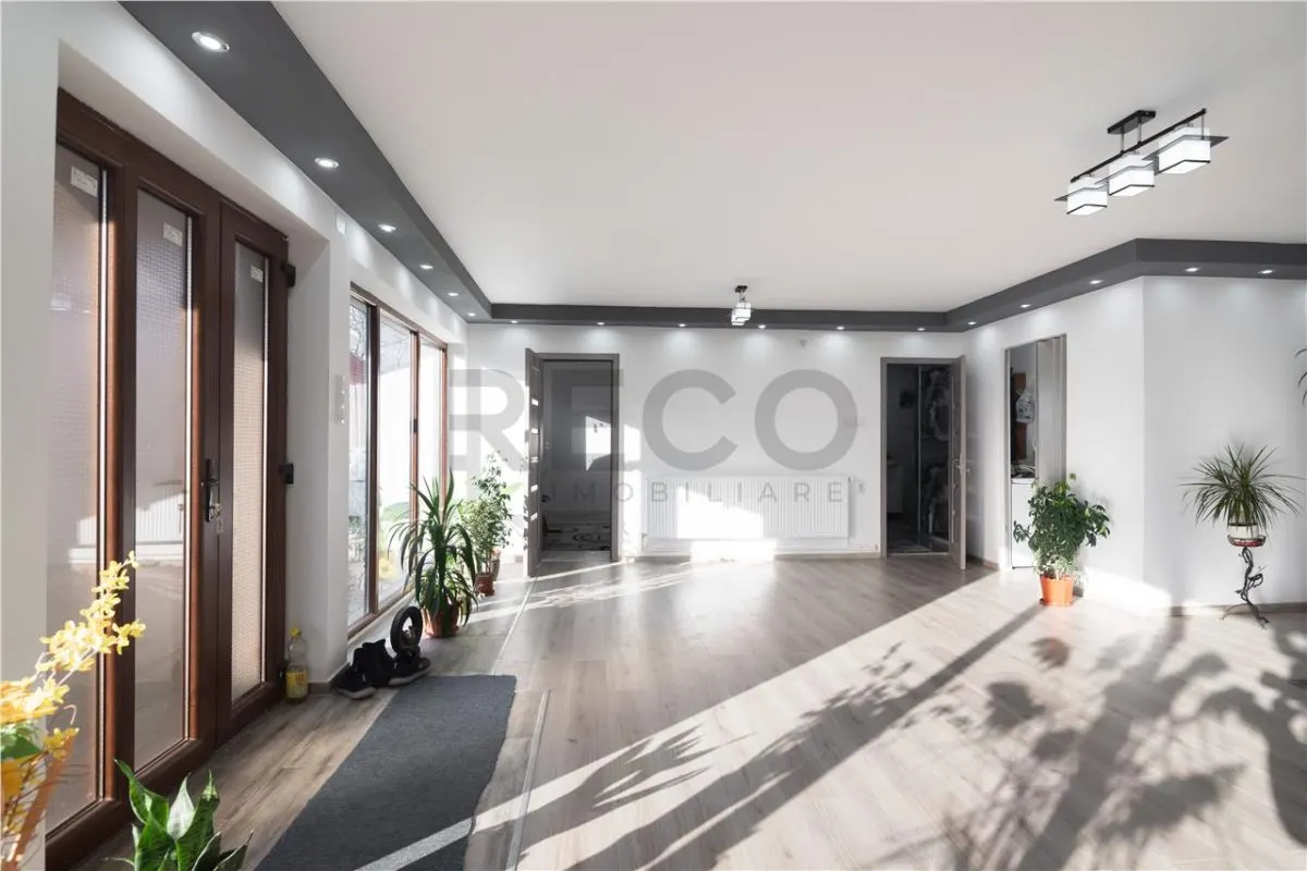 RECO, Doua case, una noua iar cealalta renovata complet, Zona Tarcea, Bihor - foto 11