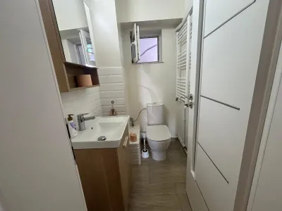 Centru - Casa de Pensii , 3 camere , 74 mp , amenajat complet - foto 7