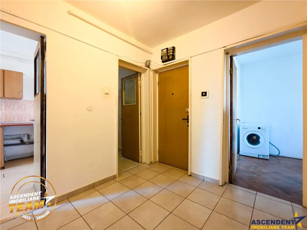 Decomandat pe 3 camere, 2 balcoane, locatie favorabila, Simeria, Sfantu Gheorghe - foto 11