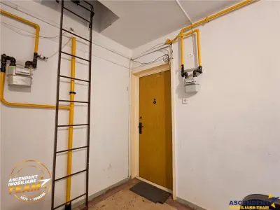 Decomandat pe 3 camere, 2 balcoane, locatie favorabila, Simeria, Sfantu Gheorghe - foto 16
