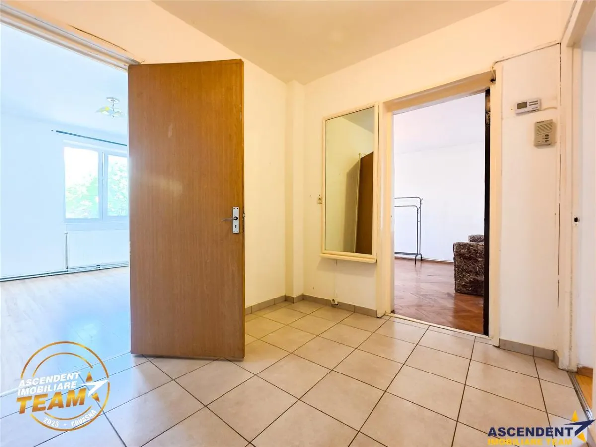 Decomandat pe 3 camere, 2 balcoane, locatie favorabila, Simeria, Sfantu Gheorghe - foto 5