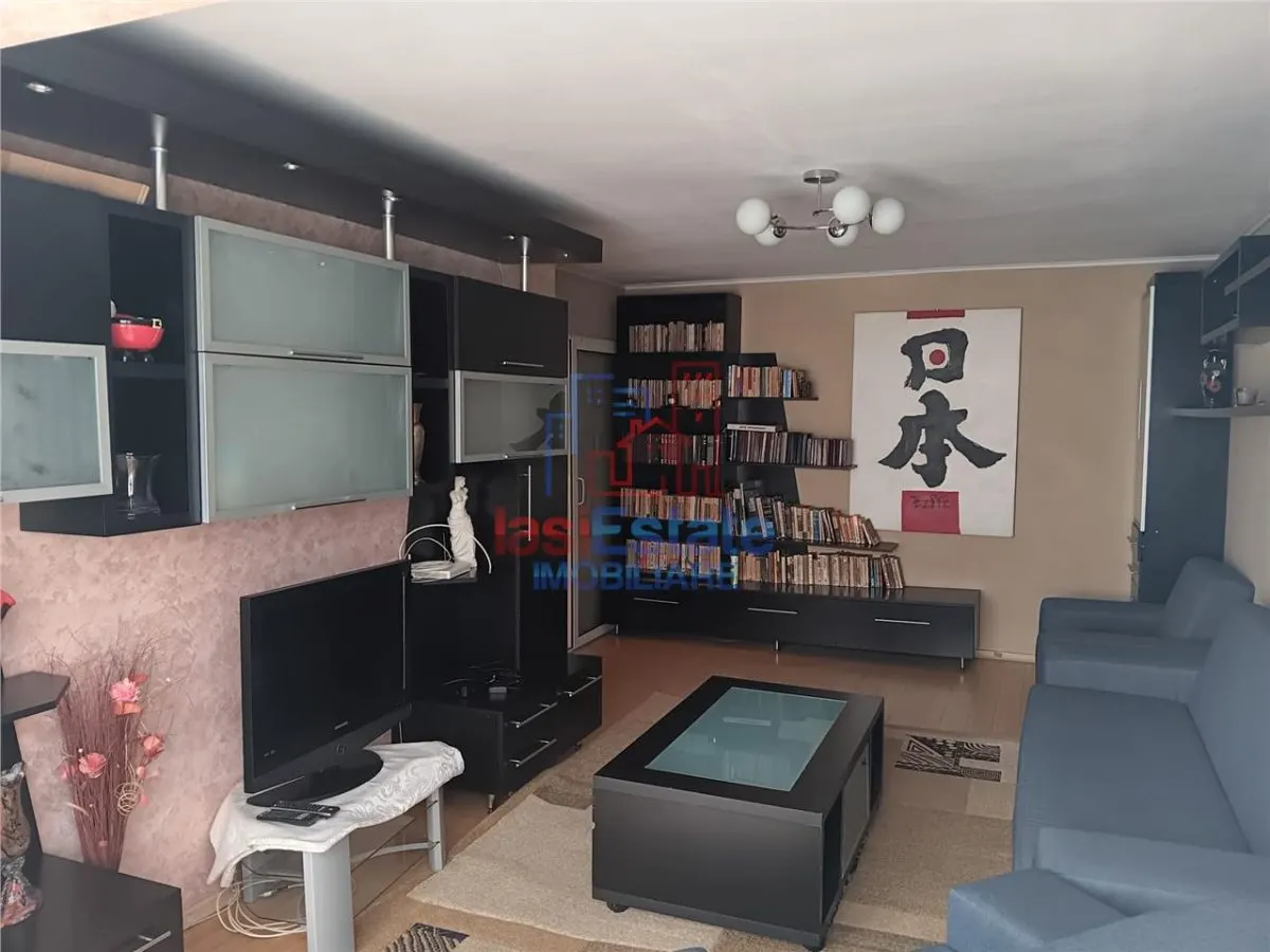 Bd Poitiers 81mp Etajul 1 - Apartament 3 camere - foto 3