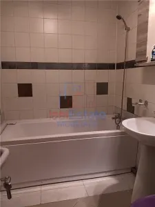 Bd Poitiers 81mp Etajul 1 - Apartament 3 camere - foto 8
