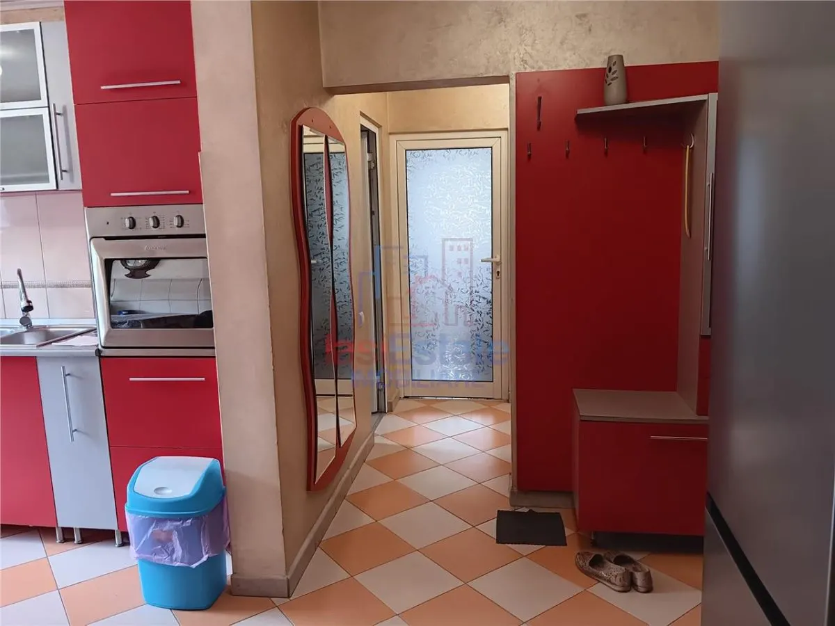 Bd Poitiers 81mp Etajul 1 - Apartament 3 camere - foto 9