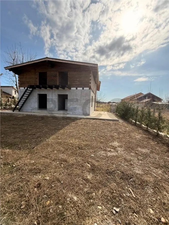 RECO Casa / Cvadruplex de vanzare in Baile 1 Mai , aproape de Aqua Park Venus - foto 1