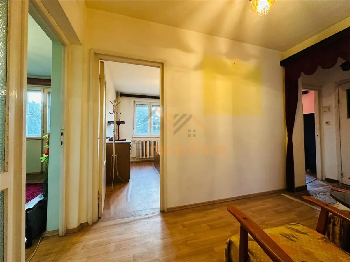 APARTAMENT 3 CAMERE, ETAJ 3, ZONA ROGERIUS, STR TRANSILVANIEI - foto 7