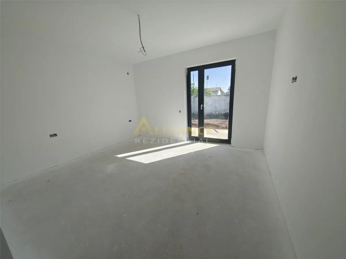 Casa parter | Str. Miorita | 4 camere | Teren 463 mp | La 5 minute de bulevard - foto 5