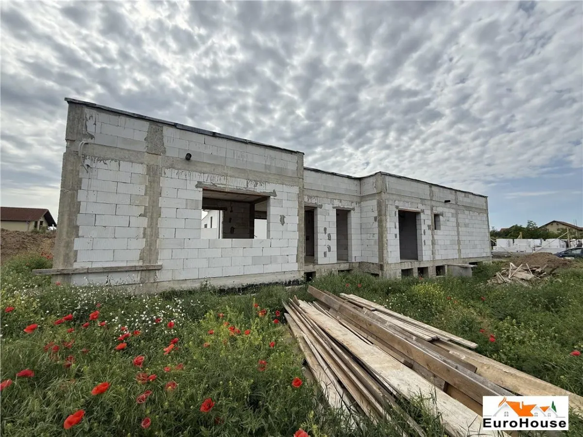 Casa De Vanzare In Alba Iulia , Zona Cetate - foto 1