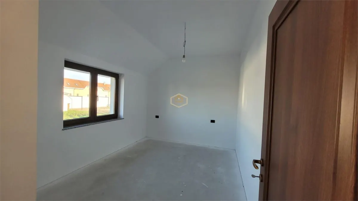 Martinesti - Casa Noua 4 camere | Teren 1.000mp - foto 13
