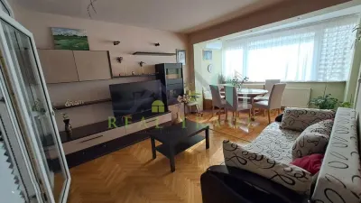 Apartament 3,5 camere, centrul nou, mobilat si utilat, parcare - Brasov