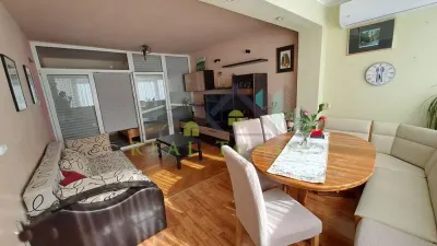Apartament 3,5 camere, centrul nou, mobilat si utilat, parcare - foto 3