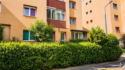 Garsoniera decomandata cu bucatarie si balcon,Tractorul, Brasov - foto 4