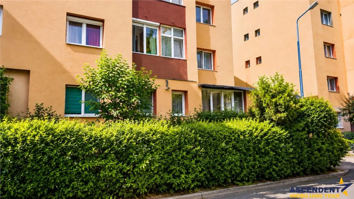 Garsoniera decomandata cu bucatarie si balcon,Tractorul, Brasov - foto 4