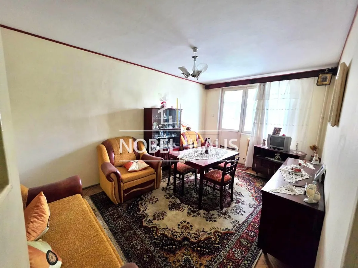 Apartament 3 camere, etajul 3, zona Gradina - foto 1